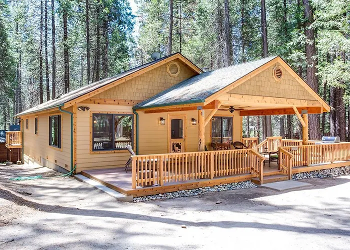 36 Larkspur Lair