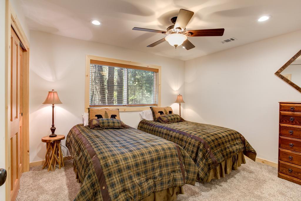 Chalet 36 Larkspur Lair