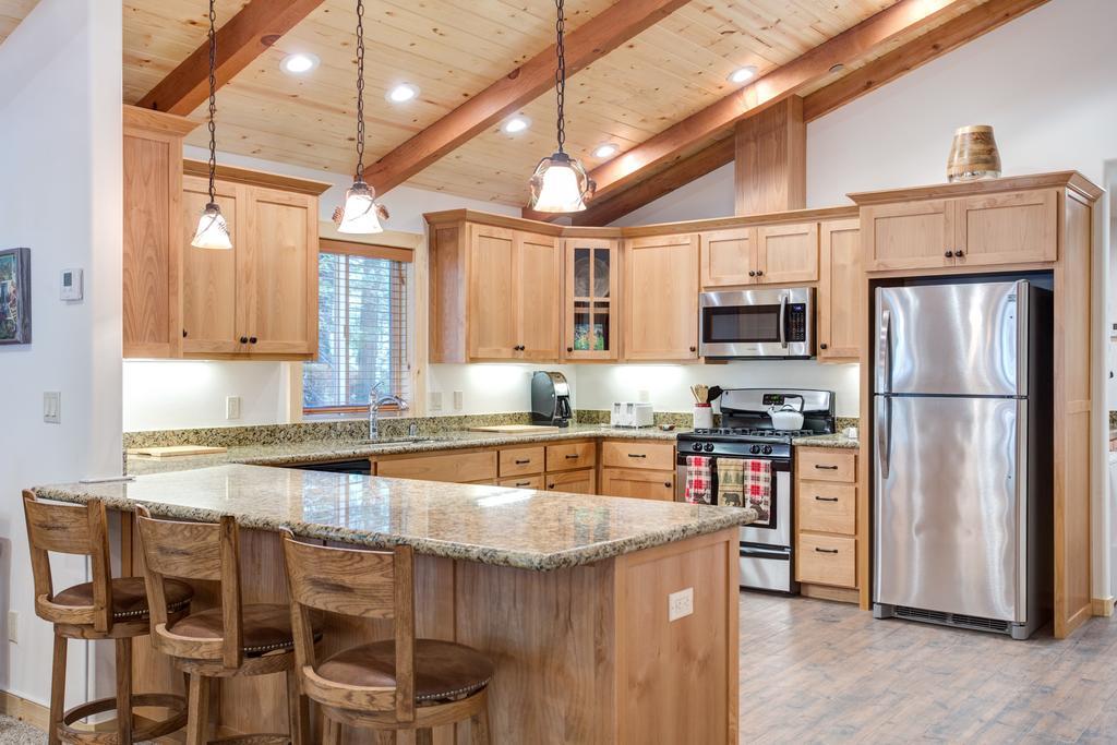 36 Larkspur Lair Chalet *